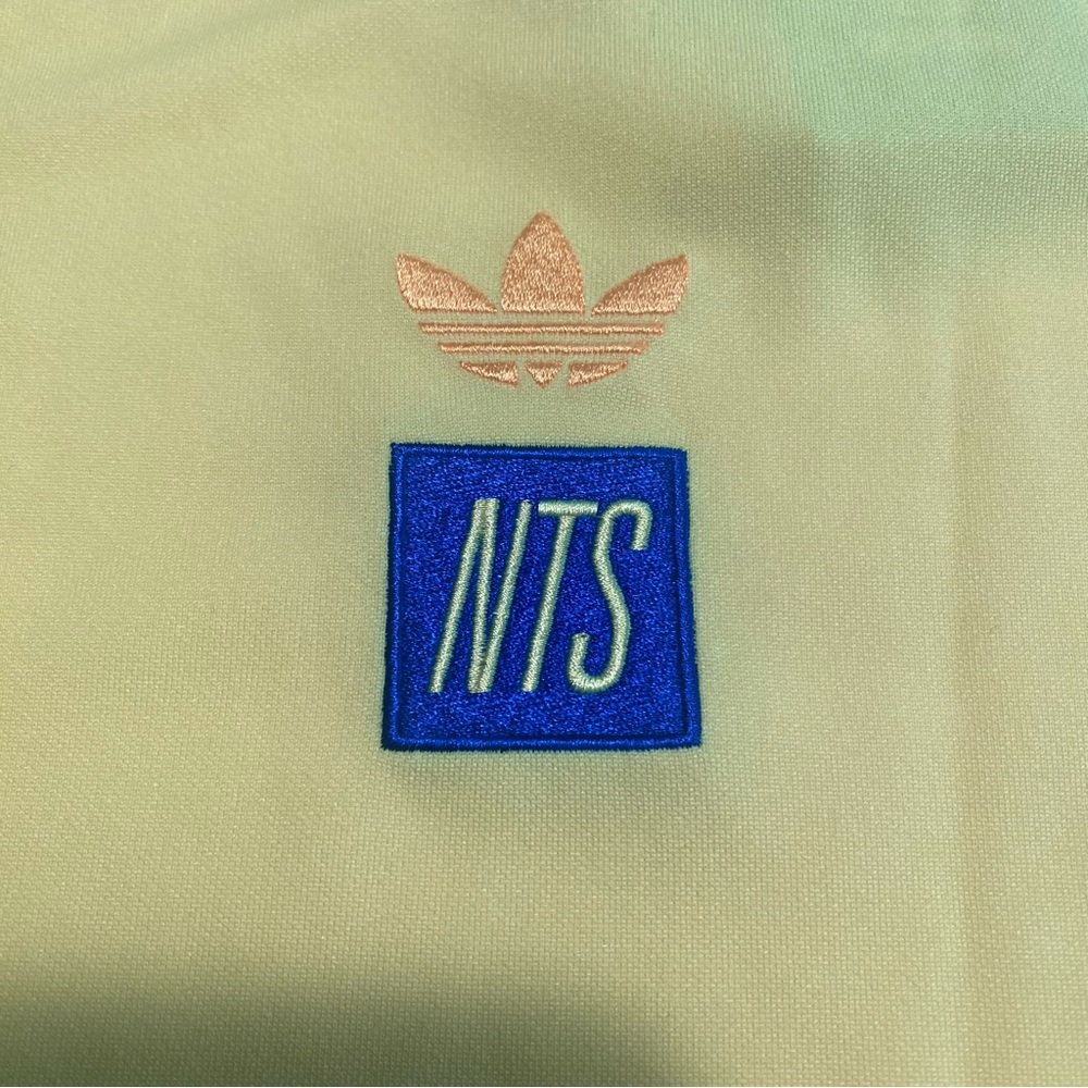 adidas Originals
NTS Radio Yellow and Blue Men's Jersey *RARE - Picture 2 of 16